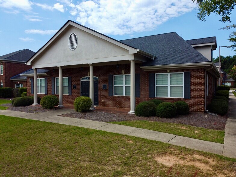 Primary Photo Of 2151 Eatonton Rd, Madison Office Residential For Lease