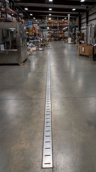 More Photos Of 1941 SW 6th St, Lincoln Warehouse For Sale