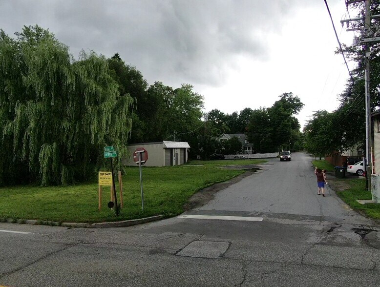 More Photos Of 3 Vine St, Greenwood Lake Warehouse For Lease