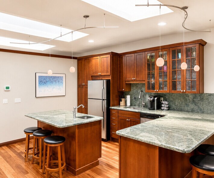 More Photos Of 4000 Airport Way S, Seattle Warehouse For Sale