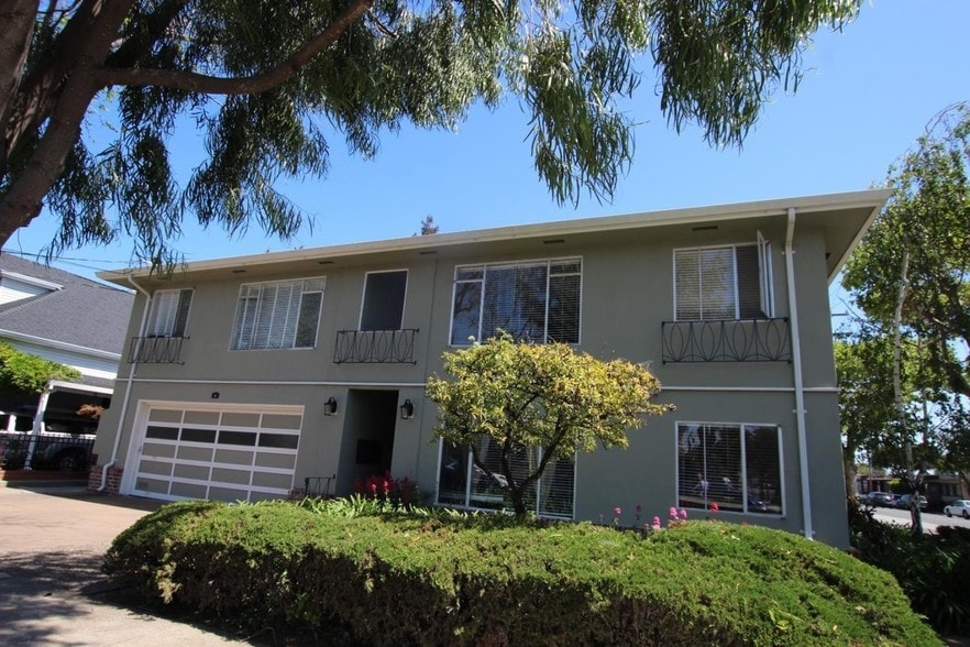 More Photos Of 2 Arundel Rd, Burlingame Apartments For Sale