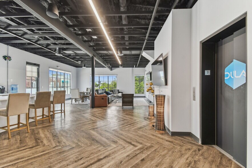 More Photos Of 1919 E 6th Ave, Tampa Office For Sale