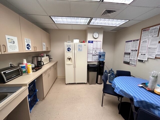More Photos Of 9920-9922 4th Ave, Brooklyn Medical For Lease
