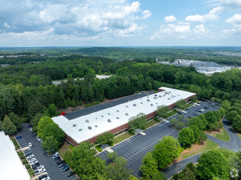 More Photos Of 4000 Johns Creek Ct, Suwanee Research And Development For Lease