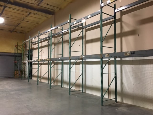 More Photos Of 7575 Kingspointe Pky, Orlando Showroom For Lease