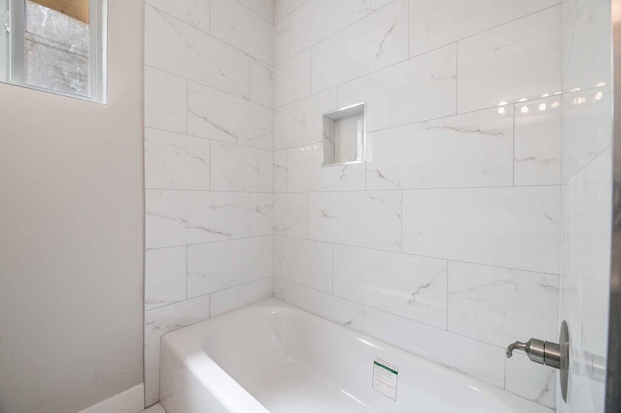 More Photos Of 239 W Cleveland Ave, Las Vegas Apartments For Sale