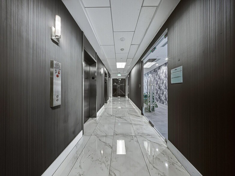 More Photos Of 150 SE 2nd Ave, Miami Office Residential For Sale