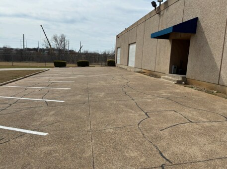 More Photos Of 2425 Dillard St, Grand Prairie Flex For Sale