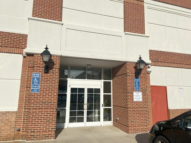 More Photos Of 10427 North St, Fairfax Office For Lease