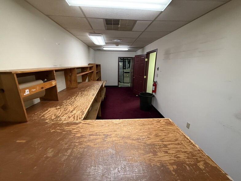 More Photos Of 403 Chatham Sq, Fredericksburg Office For Sale