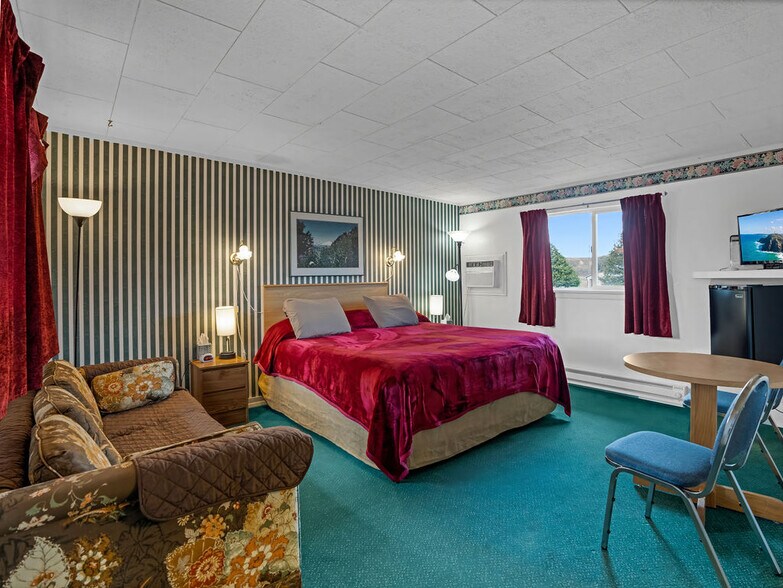 More Photos Of 609 E 1st Ave, Odessa Hospitality For Sale