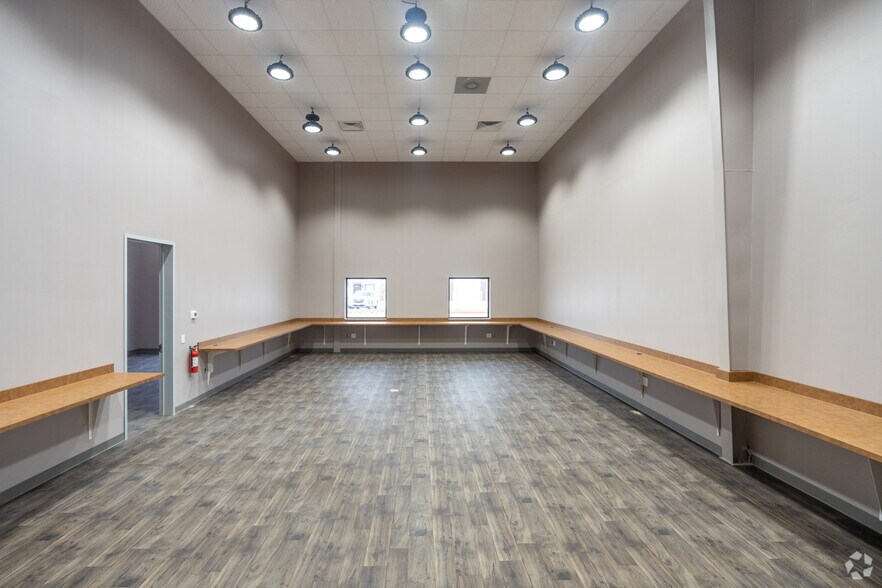 More Photos Of 13462 FM 529 Rd, Houston Light Distribution For Sale