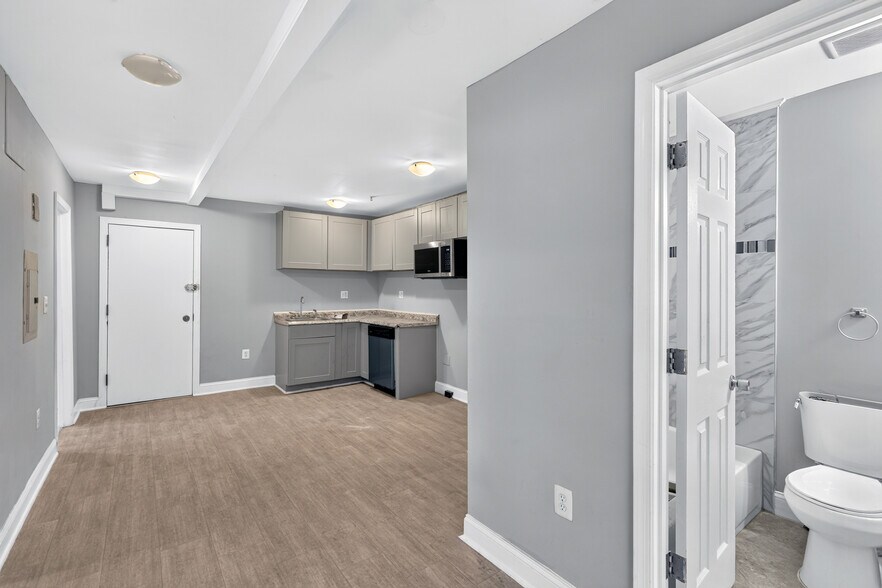 More Photos Of 109 Wayne Pl SE, Washington Apartments For Sale