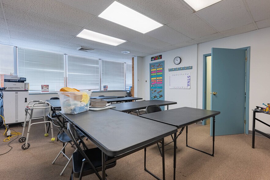 More Photos Of 8620 Winton Rd, Cincinnati Medical For Sale