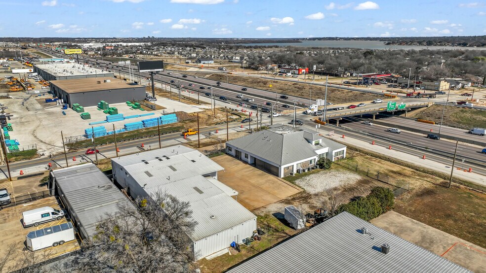 More Photos Of 5308 Sun Valley dr, Fort Worth Flex For Sale