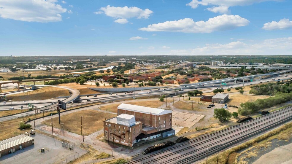 More Photos Of 1000 Harding St, Fort Worth Land For Sale