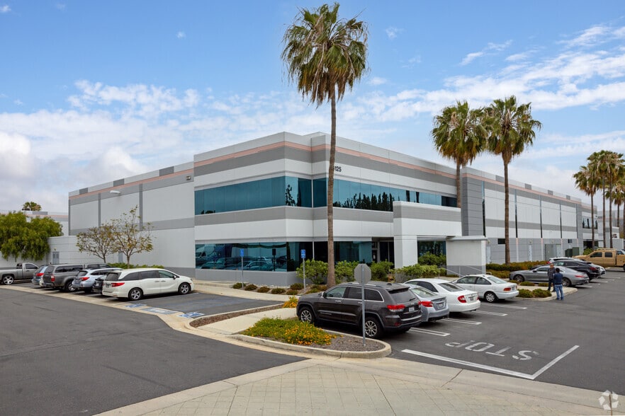 More Photos Of 6122-6182 Katella Ave, Cypress Manufacturing For Lease