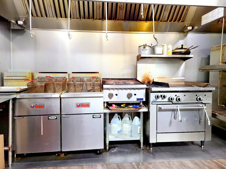 More Photos Of 394 Alfred St, Corunna Restaurant For Sale