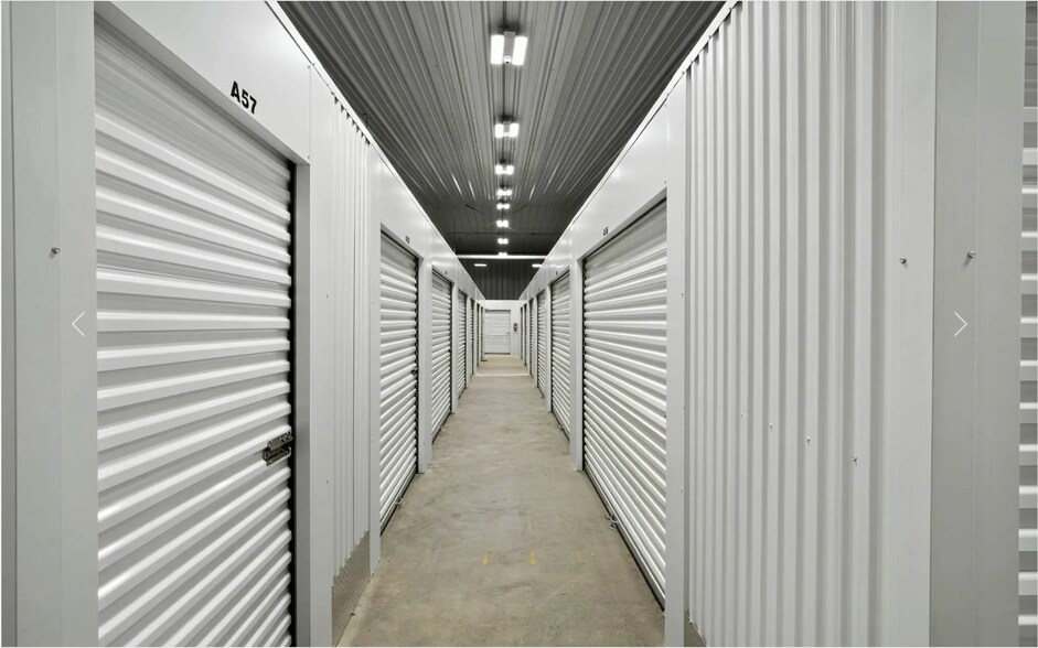 Primary Photo Of 2209 Richard St, Abbeville Self Storage For Sale