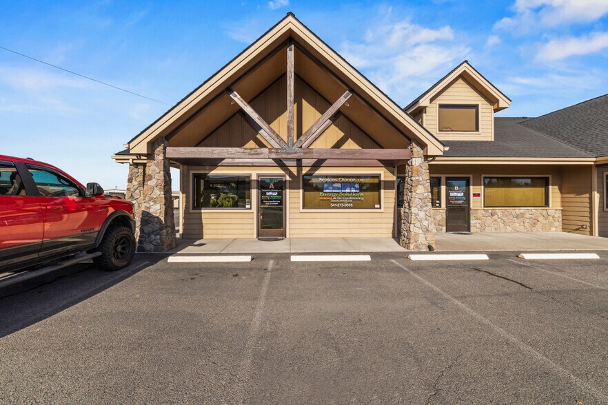 More Photos Of 2815 Laverne Ave, Klamath Falls Flex For Sale