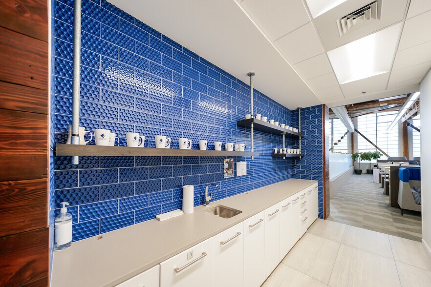 More Photos Of 4111 South Blvd, Charlotte Office For Lease