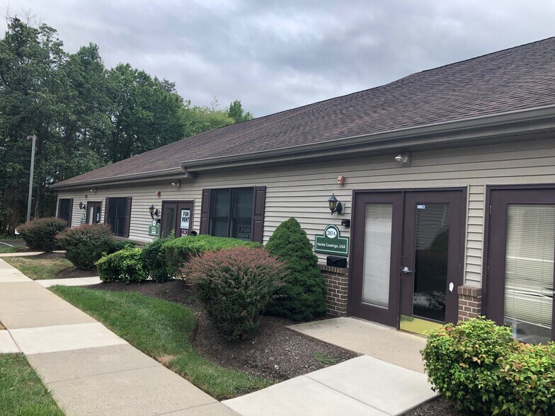 More Photos Of 1609 Woodbourne Rd, Levittown Office For Lease