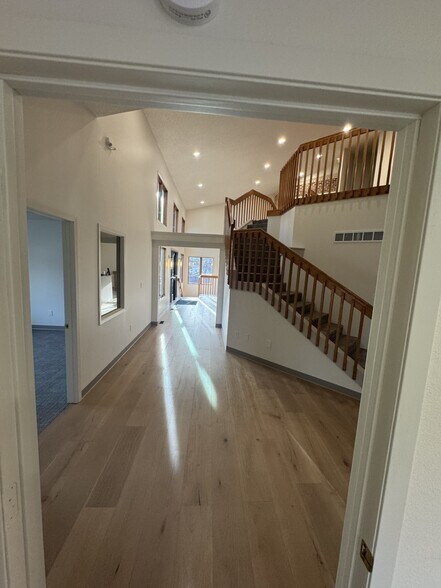 More Photos Of 3615 Canyon Lake Dr, Rapid City Loft Creative Space For Lease