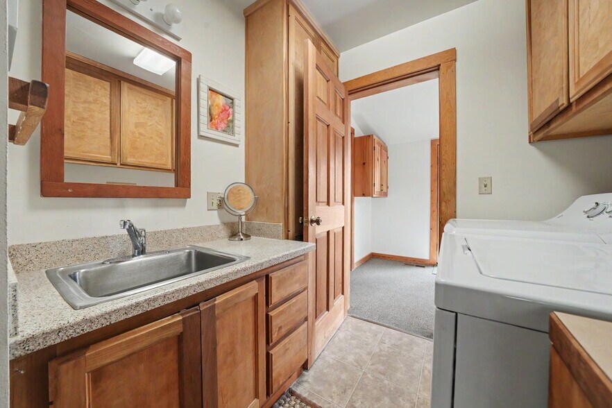 More Photos Of 21376 Consolation St, Volcano Specialty For Sale
