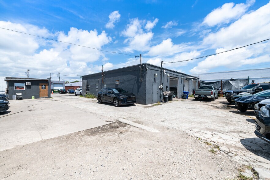More Photos Of 724-732 NW 8th Ave ave, Fort Lauderdale Industrial For Sale