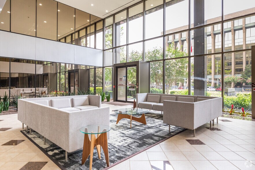 More Photos Of 1717 St. James Place, Houston Office For Lease