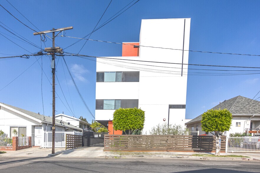 More Photos Of 1229 S Kingsley Dr, Los Angeles Apartments For Sale