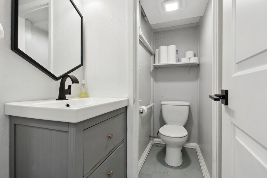 More Photos Of 6 W Arkansas Ave, Denver Office Residential For Sale