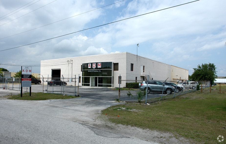 More Photos Of 5147 W Clifton St, Tampa Warehouse For Lease
