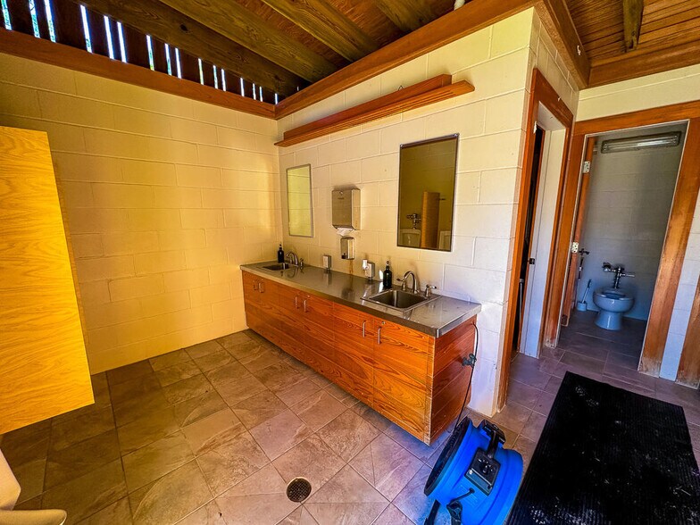 More Photos Of 7009 Creek Stone Rd, Milton Lodge Meeting Hall For Sale