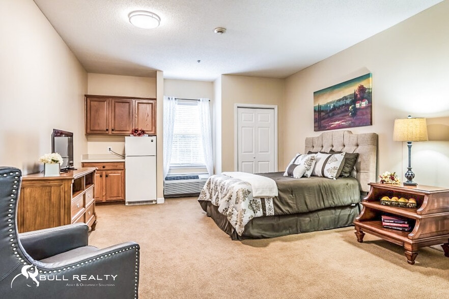 More Photos Of 1001 Research Center Atlanta Dr SW, Atlanta Assisted Living For Sale