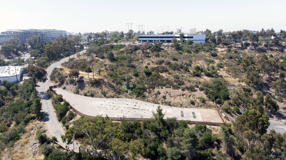 More Photos Of 8991 Crestmar Pt, San Diego Contractor Storage Yard For Lease