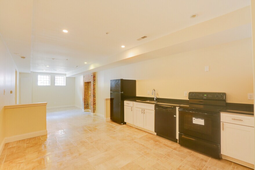 More Photos Of 2116-2118 Saint Paul St, Baltimore Apartments For Sale