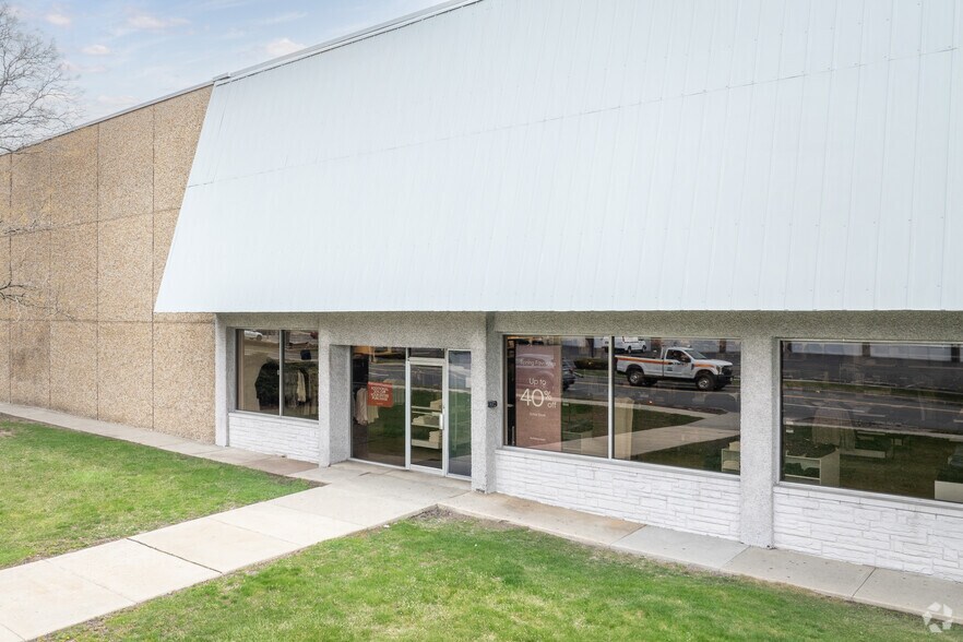 More Photos Of 30 Enterprise Ave, Secaucus Warehouse For Lease