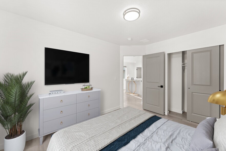 More Photos Of 3703 S Harrison St, Spokane Multifamily For Sale