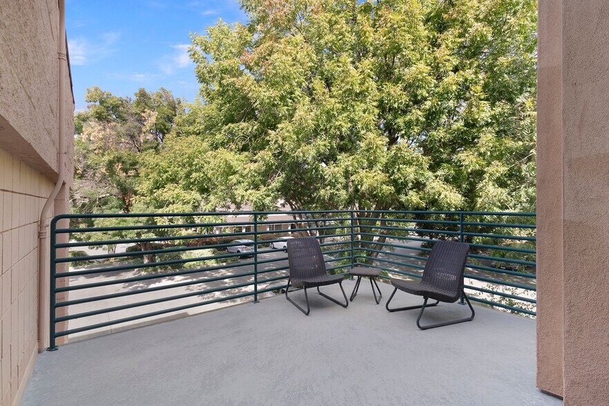 More Photos Of 500 W East Ave, Chico Office For Sale