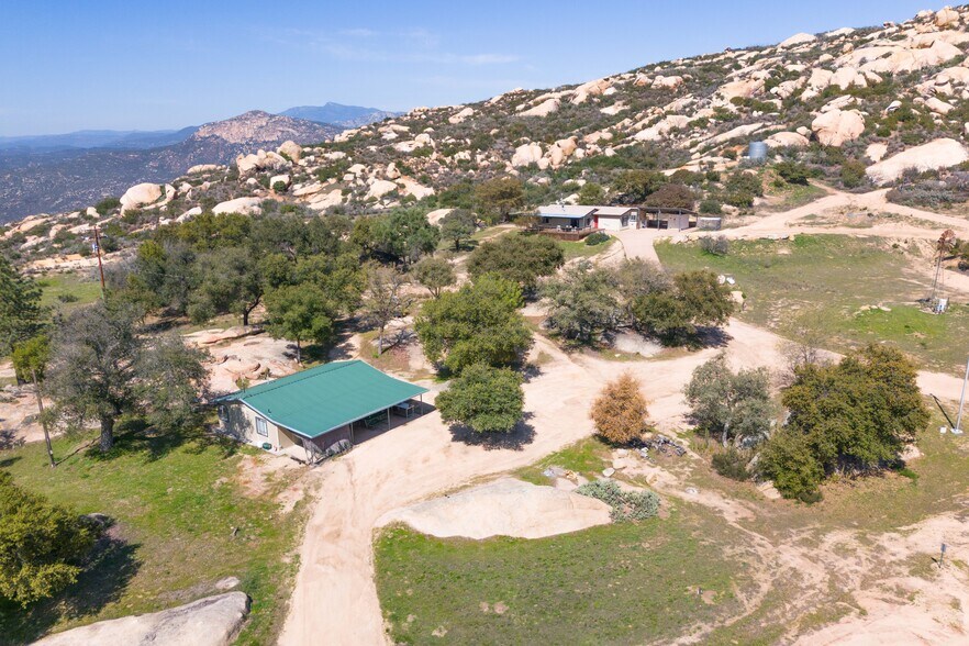 More Photos Of 19191 High Glen Rd, Alpine Specialty For Sale