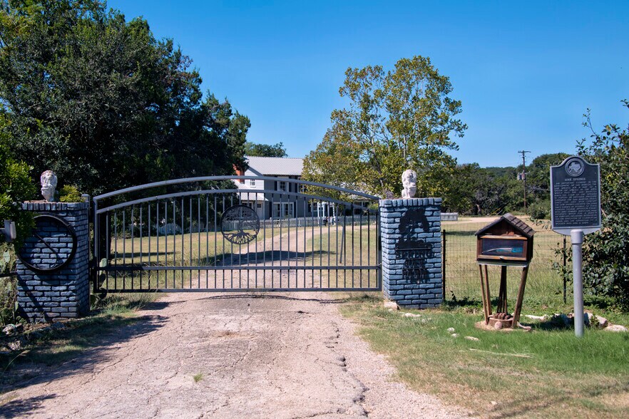 More Photos Of 145 Spring Rd, San Marcos Land For Sale