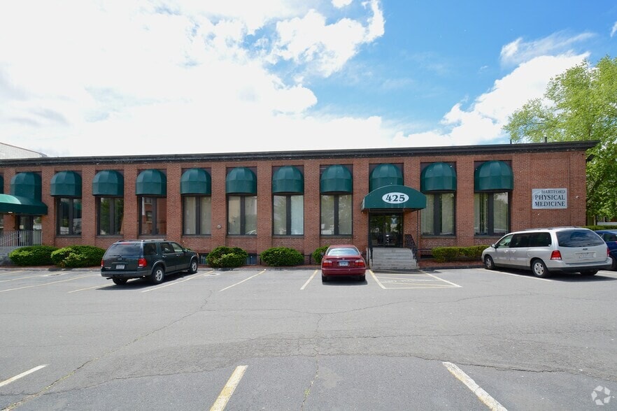 More Photos Of 417-429 Franklin Ave, Hartford Medical For Lease