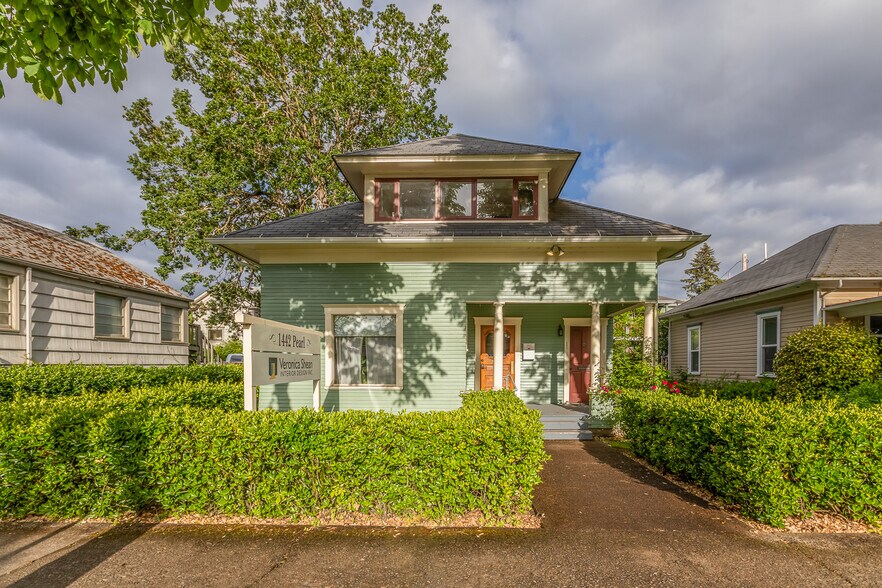 Primary Photo Of 1442 Pearl St, Eugene Office For Lease