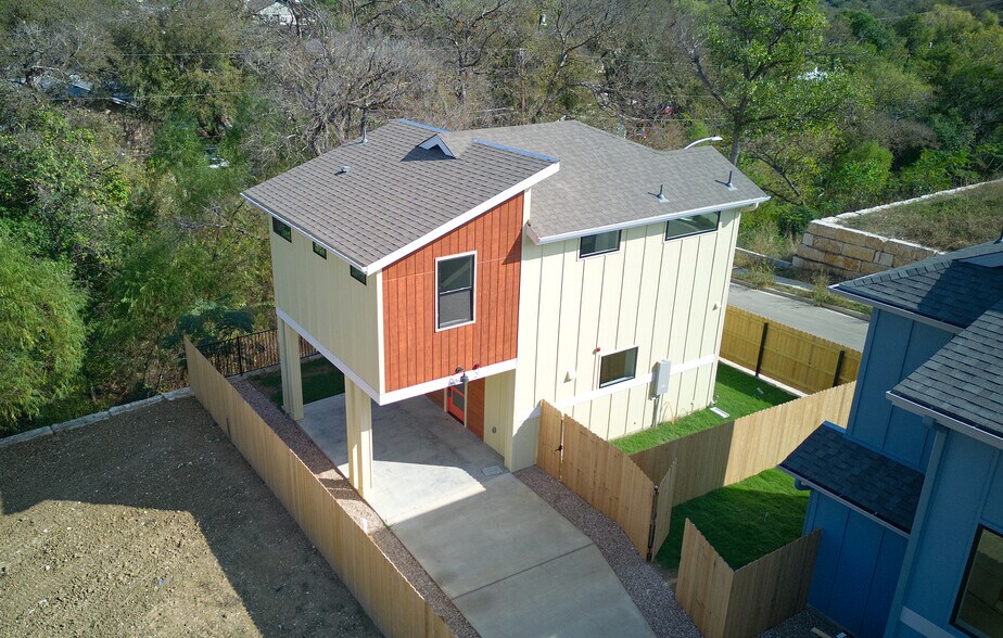 More Photos Of 2608 Bristol Dr, Austin Multifamily For Sale