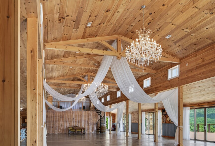 More Photos Of 639 Wagon Wheel Rd, Elk Creek Lodge Meeting Hall For Sale