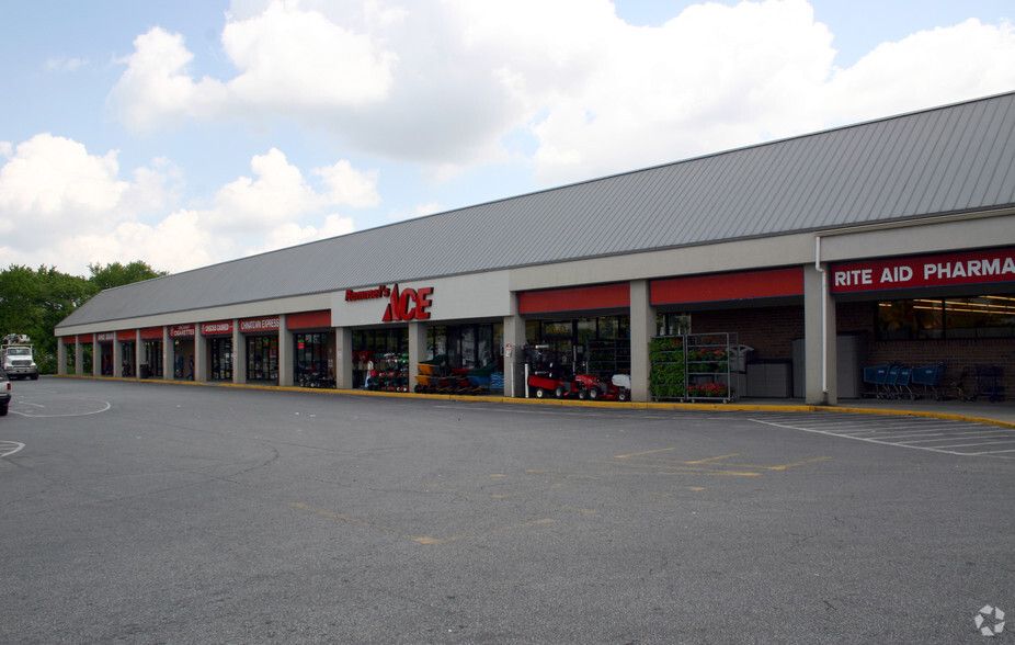 More Photos Of 32 N Dupont Hwy, Selbyville Unknown For Lease