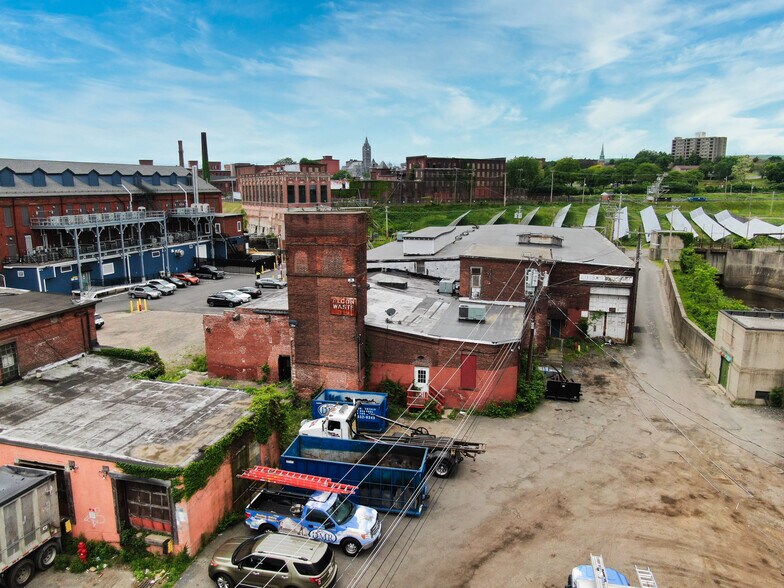 More Photos Of 26 Hadley Mill Rd, Holyoke Warehouse For Sale