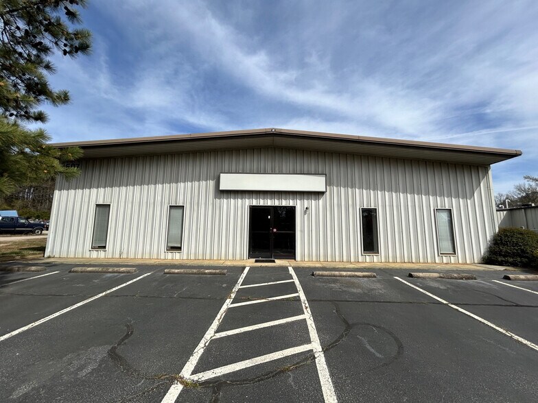 More Photos Of 507 Dynamic Dr, Garner Warehouse For Sale