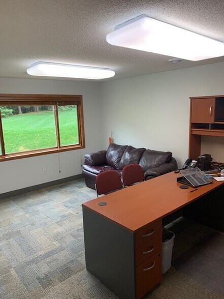 More Photos Of 5826 Blackshire Path, Inver Grove Heights Office For Lease